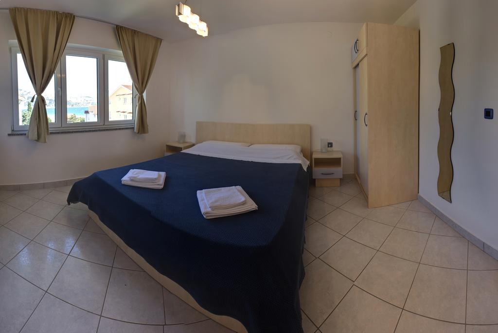 Vis A Vis Apartments Baška Eksteriør bilde