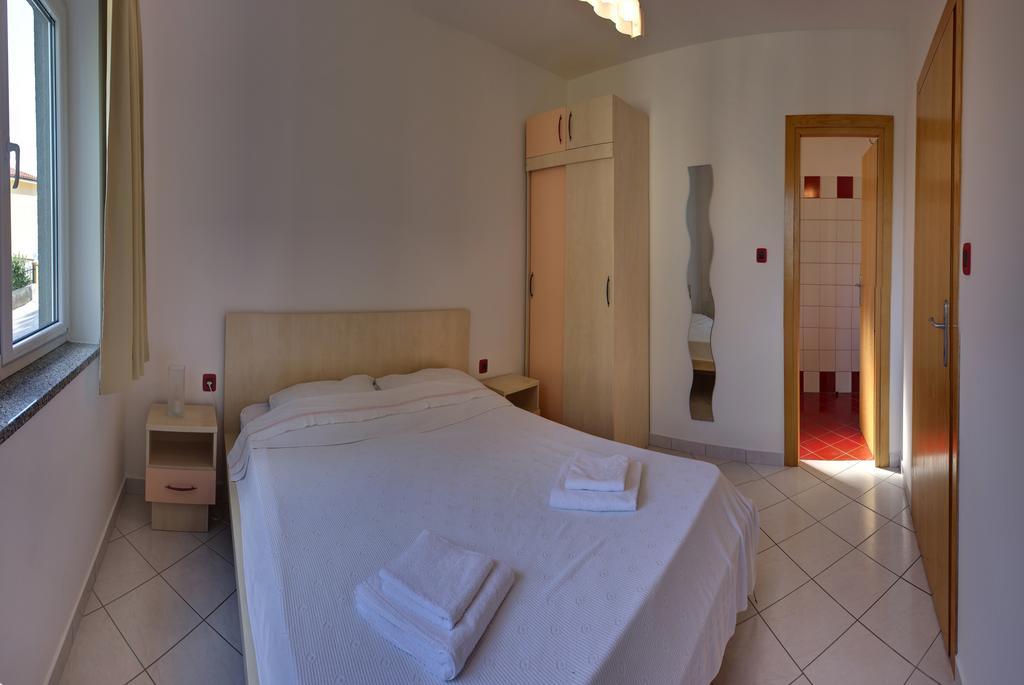 Vis A Vis Apartments Baška Rom bilde