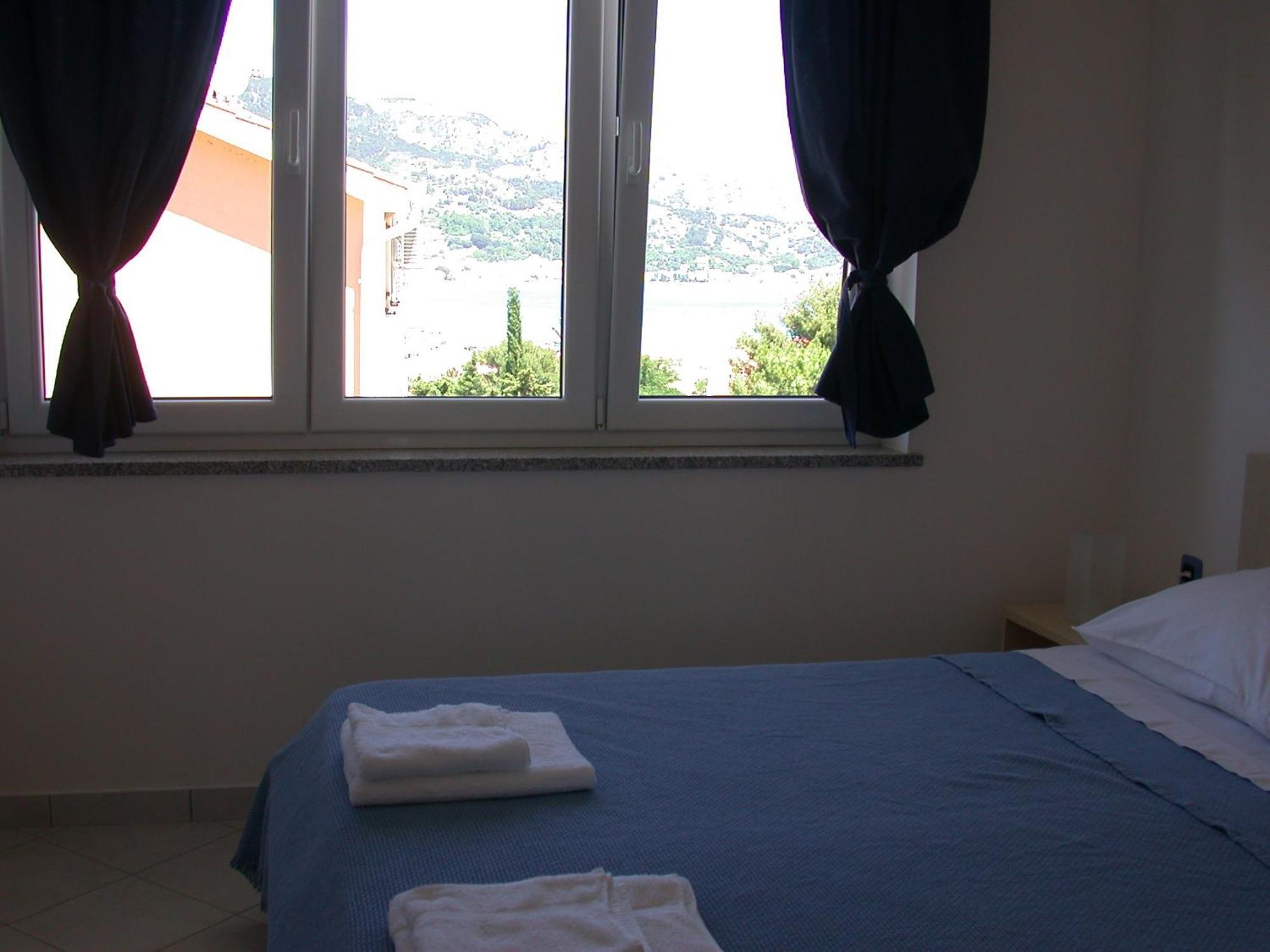 Vis A Vis Apartments Baška Eksteriør bilde